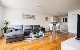 Apartment Jully